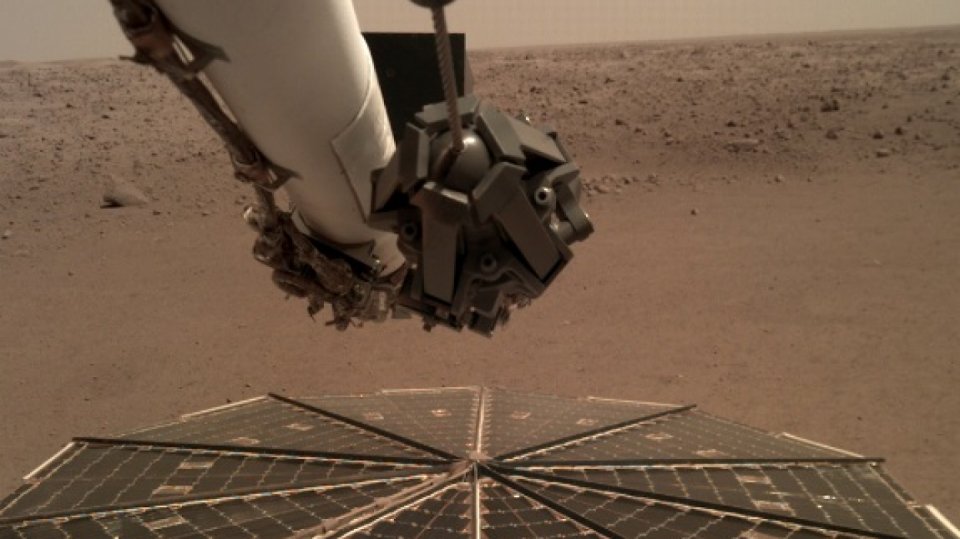 InSight na Marsu